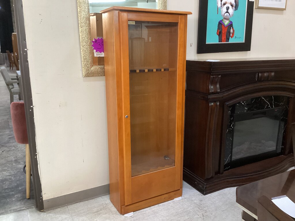 86200 Arms Display Cabinet 26x11x62
