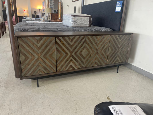 86210 Ashley Dreggan Accent Cabinet 76x16x31