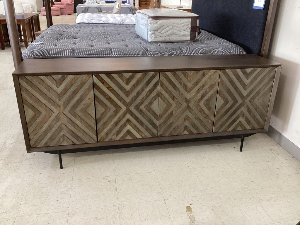 86210 Ashley Dreggan Accent Cabinet 76x16x31