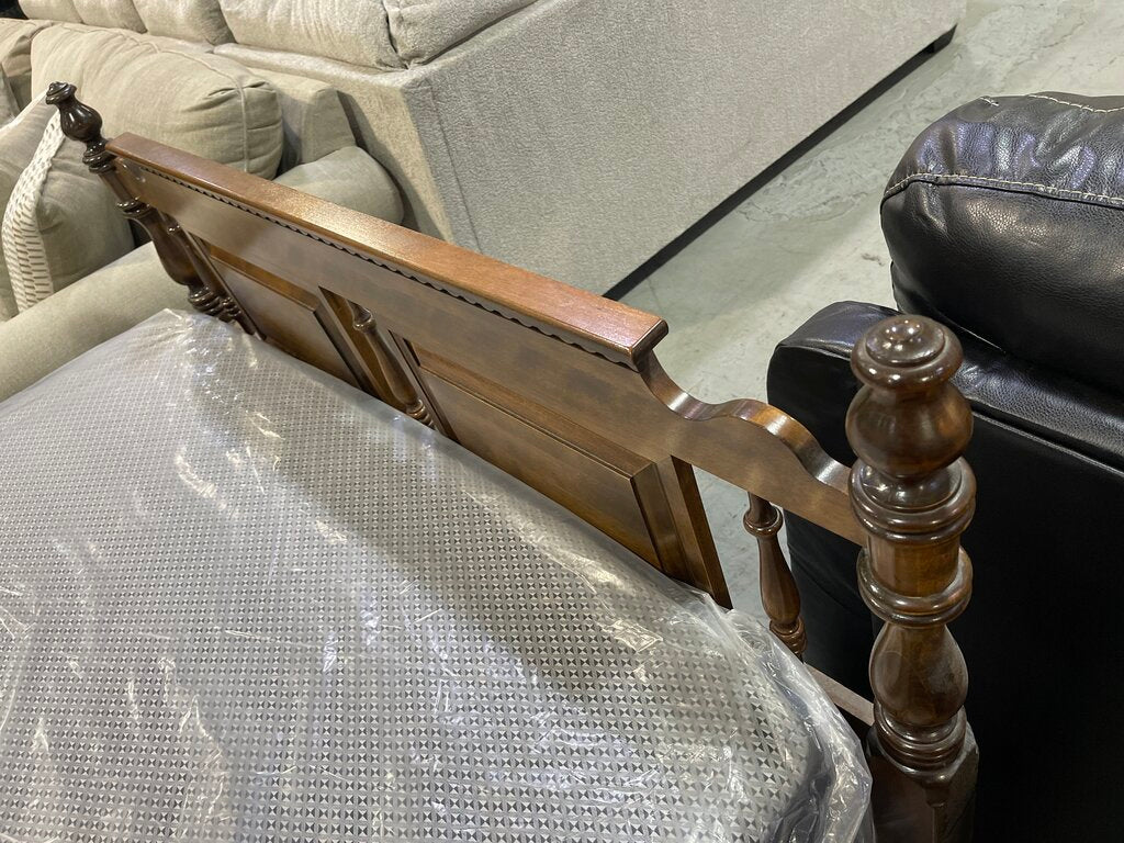 86204 - Ethan Allen Classic Manor Full Size Headboard wRails 56x2x42