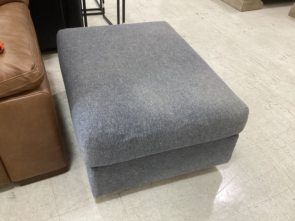 86223 Gray Storage Ottoman 37x28x16