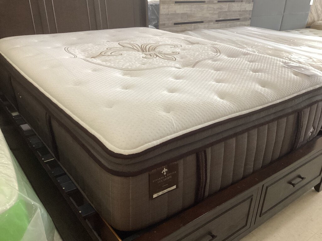 86229 Stearns & Foster Lux Estate Pillow Top Queen Mattress