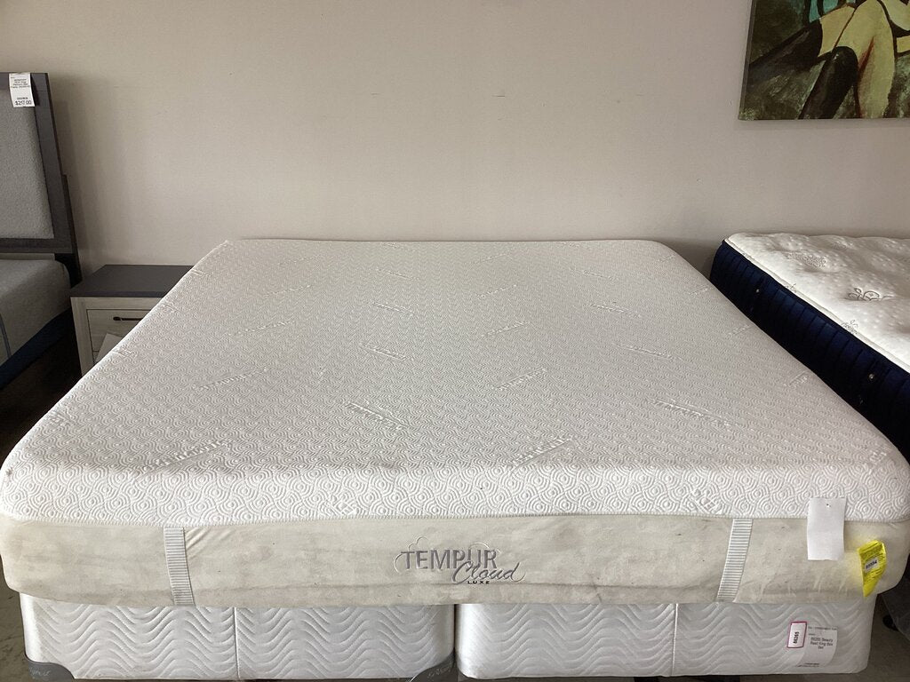 85554 - Tempur Pedic Cloud King Mattress