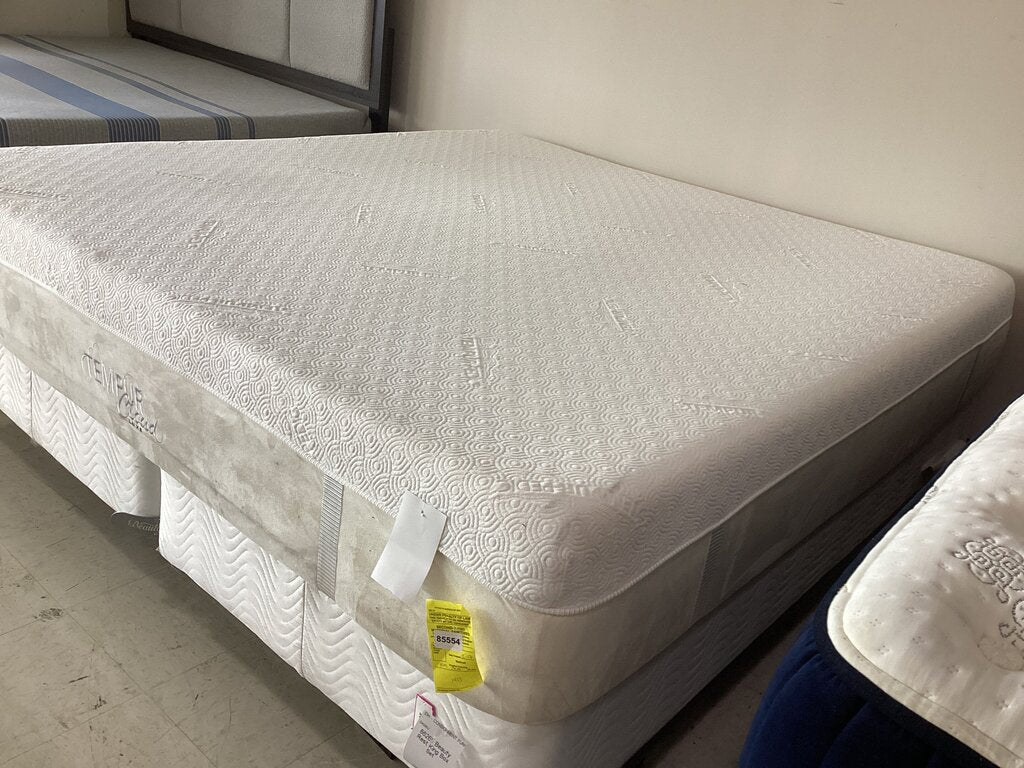 85554 - Tempur Pedic Cloud King Mattress