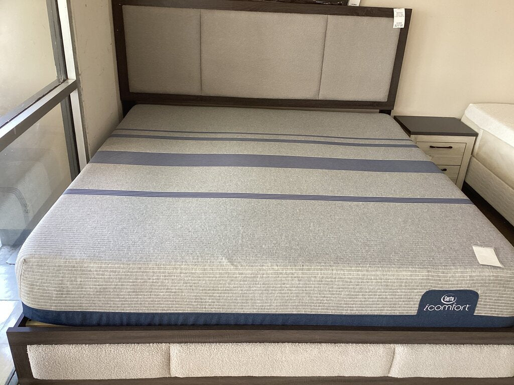 86230 - Serta iComfort King Mattress