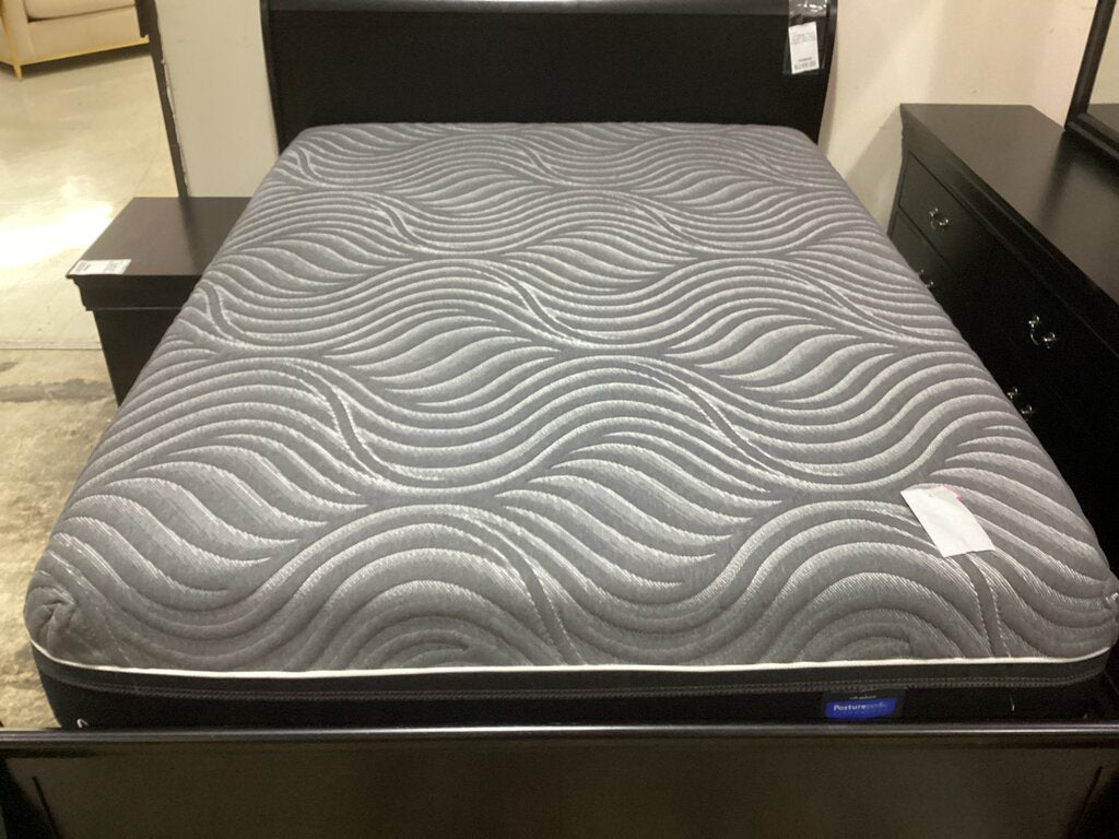 86042 - Sealy Hybrid Permium Queen Mattress