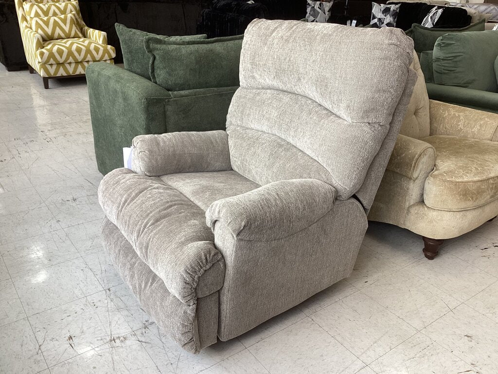 86268 Ashley Man Fort Dusk Recliner 35x35x42