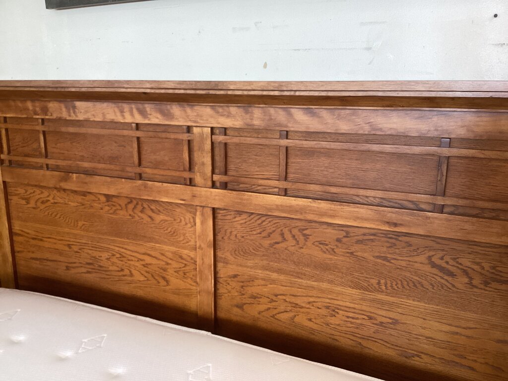 86273 Mission Style Queen Bed Frame 67x88x52
