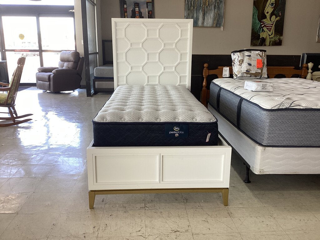 86270 - Legacy Uptown Twin Bed Frame 41x80x60