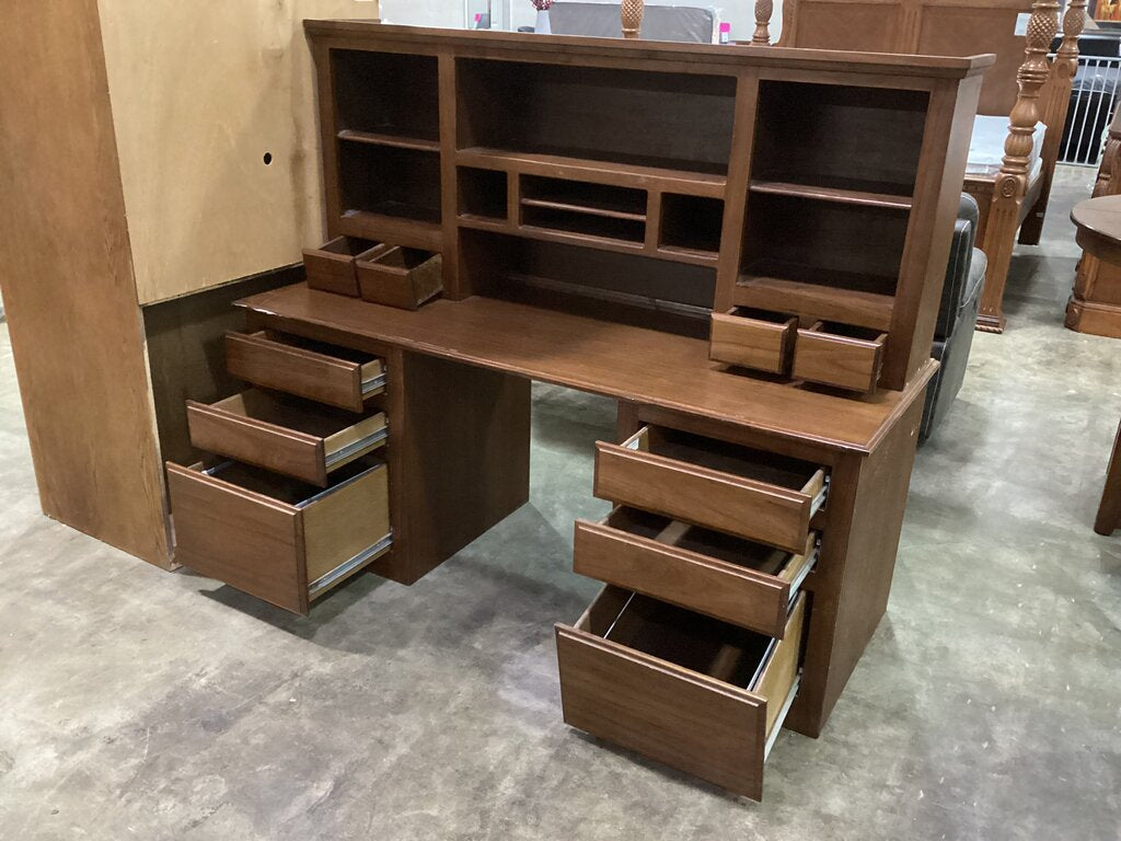 86298 Desk w/Hutch 66x25x55