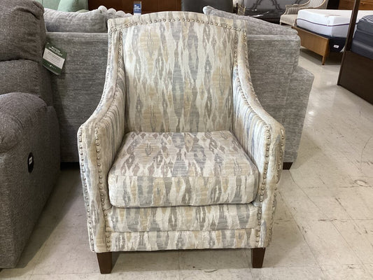 86293 Nailhead Trim Club Chair 30x30x40