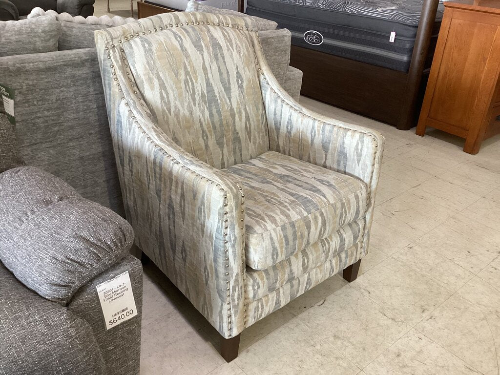 86293 Nailhead Trim Club Chair 30x30x40