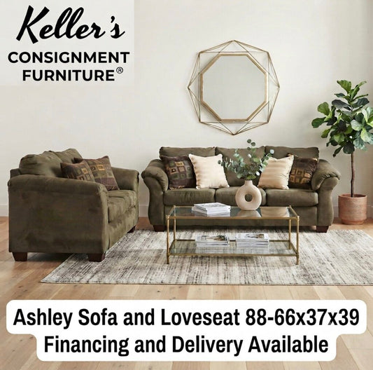 86282 - Ashley Darcy Sofa and Loveseat 88-66x37x39
