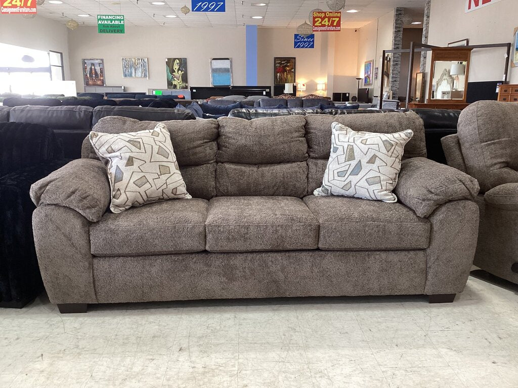 Cousin Saddle/Axial NEW Sofa (1783-3517) 90x39x40