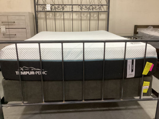 86322 Tempur Pedic Pro Adapt Medium Hybrid Queen Mattress