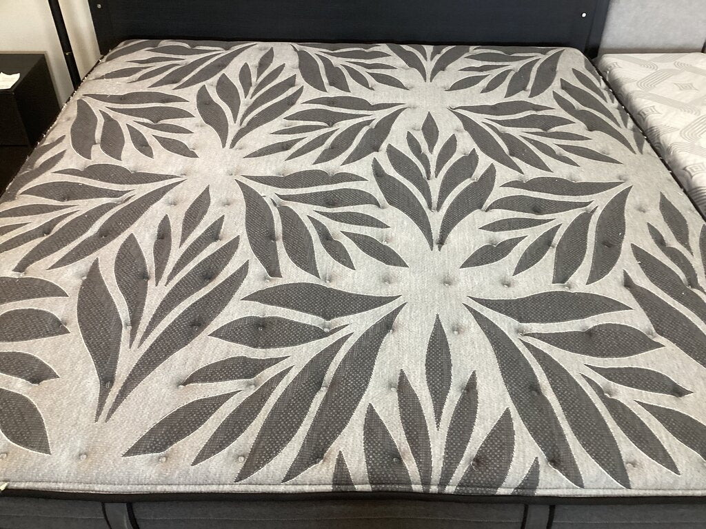 85439 - Sealy PosturePedic Plus King Mattress