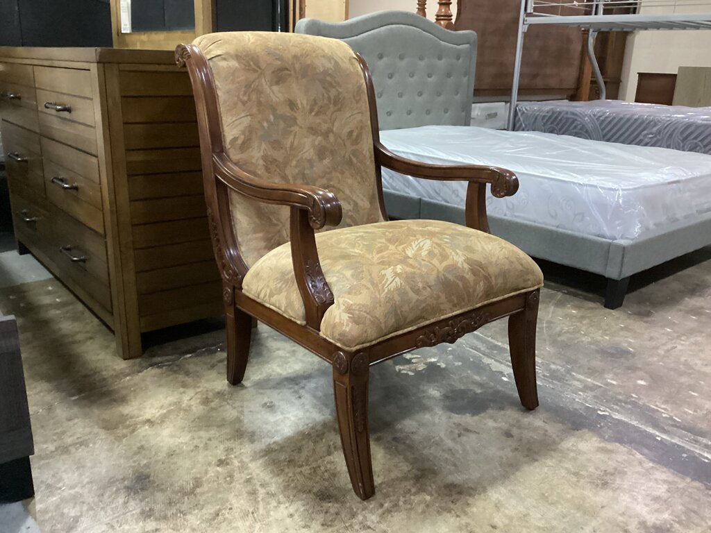 86325 Carved Wood Armchair 27x25x37