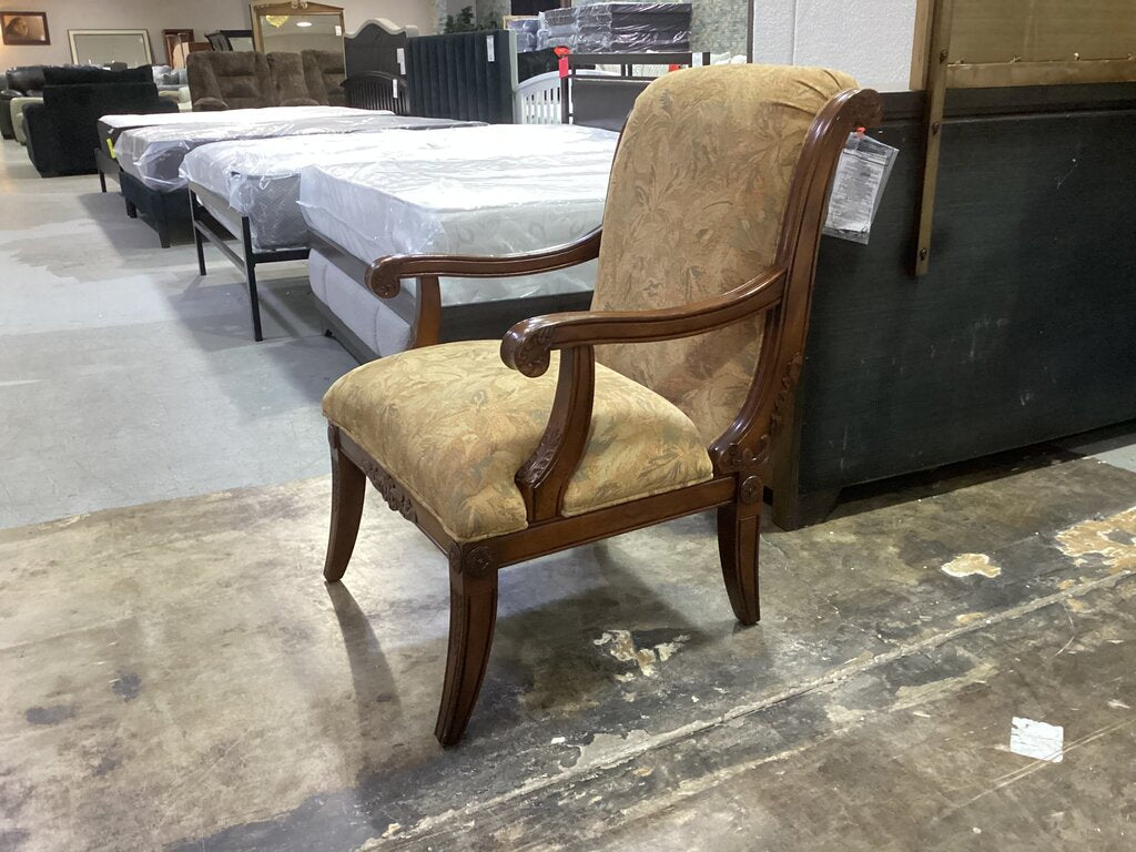 86325 Carved Wood Armchair 27x25x37