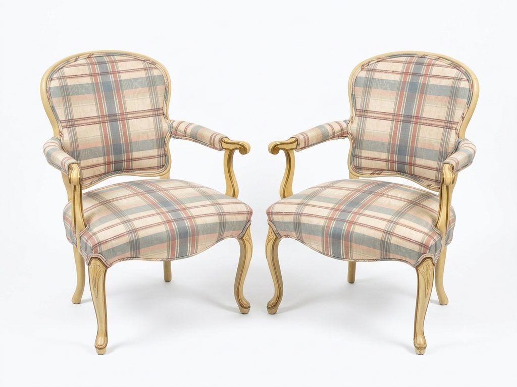 86324 - French Country Pair of Arm Chairs 25x21x35