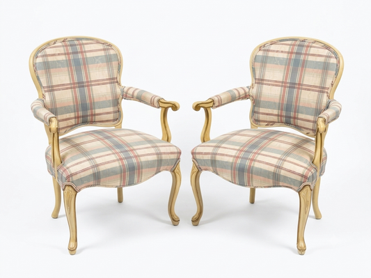 86324 - French Country Pair of Arm Chairs 25x21x35