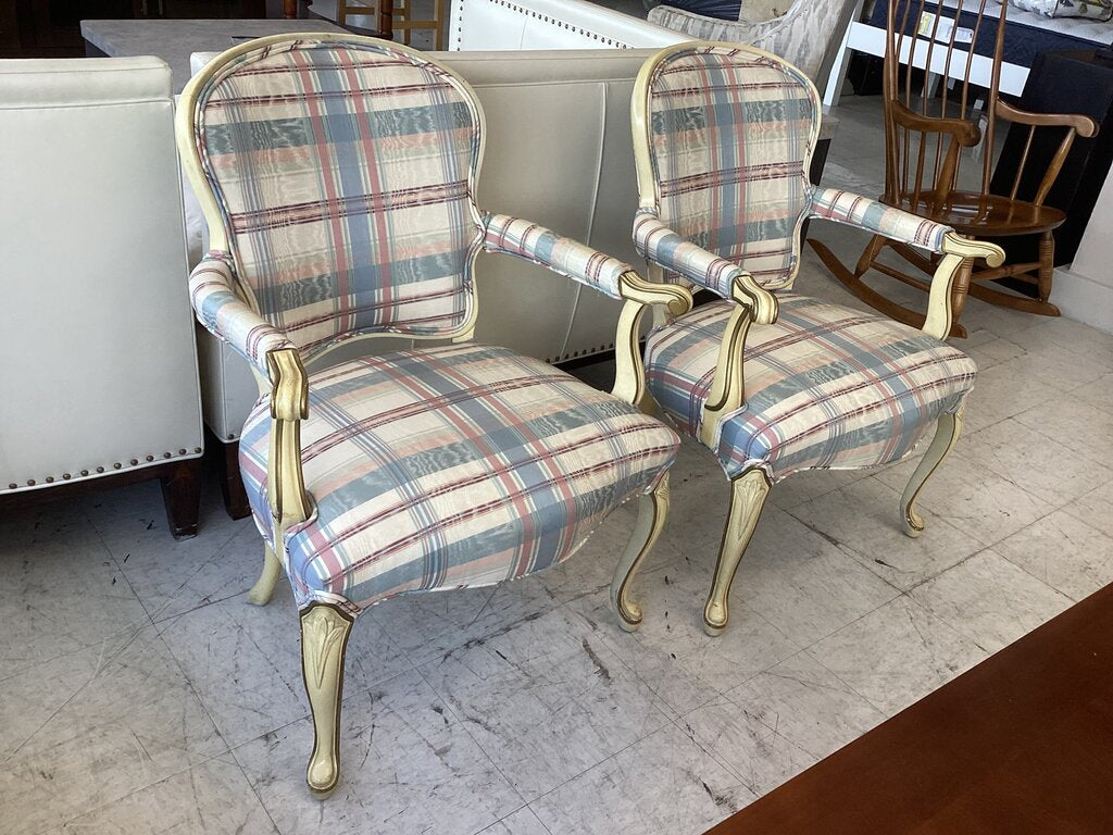 86324 - French Country Pair of Arm Chairs 25x21x35