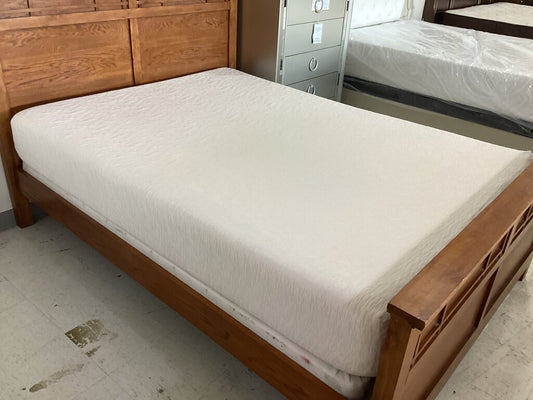 86246 - Memory Foam Queen Mattress