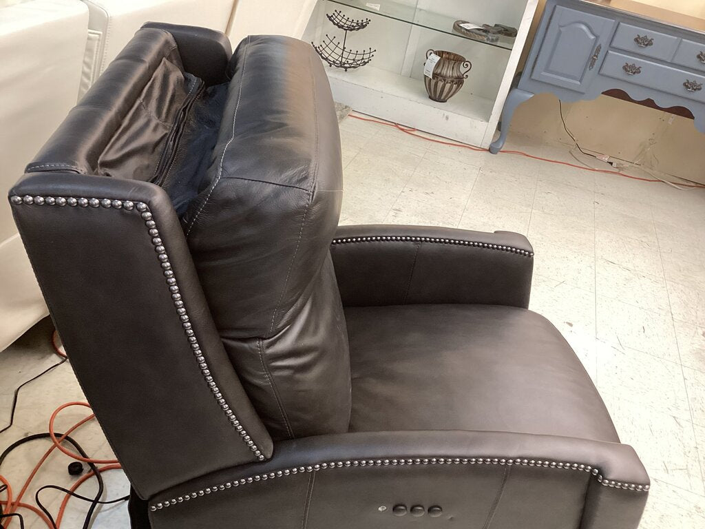 86336 Artisian Home Noah Black Leather Power Recliner 28x37x41