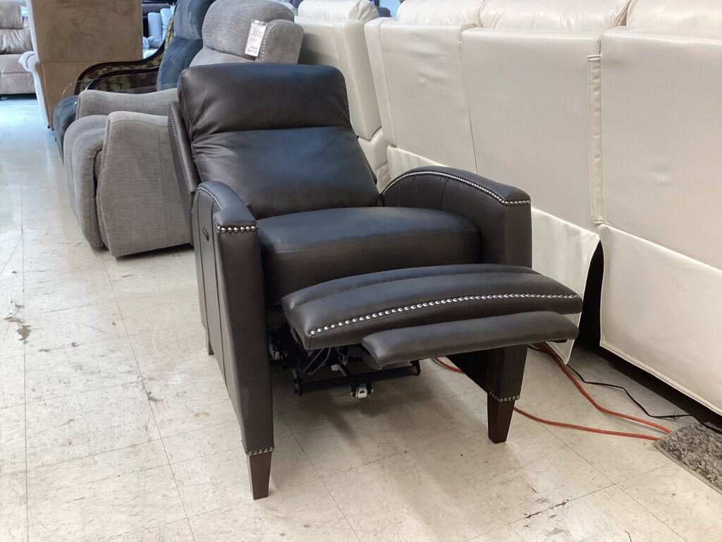 86336 Artisian Home Noah Black Leather Power Recliner 28x37x41