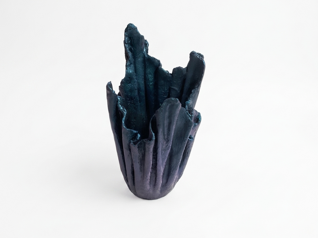 86338 (8442-53) Artisan Sculptural Color Shifting Planter 7x7x12