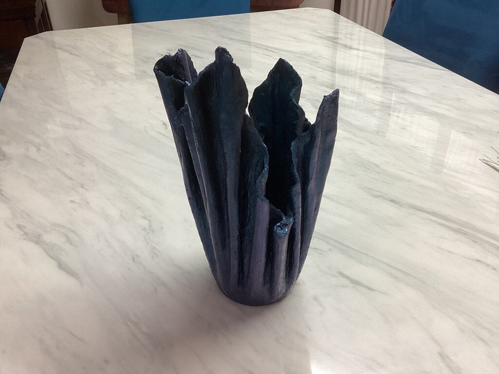 86338 (8442-53) Artisan Sculptural Color Shifting Planter 7x7x12