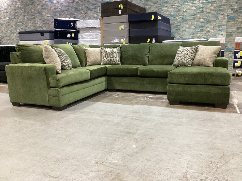 Mandy Chive NEW Sectional 124x98x36 (2760-10)