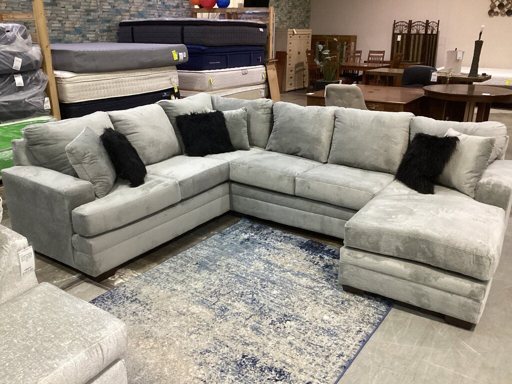 Cooper Platinum NEW 3pc Sectional 125x96x38 (2760-02)