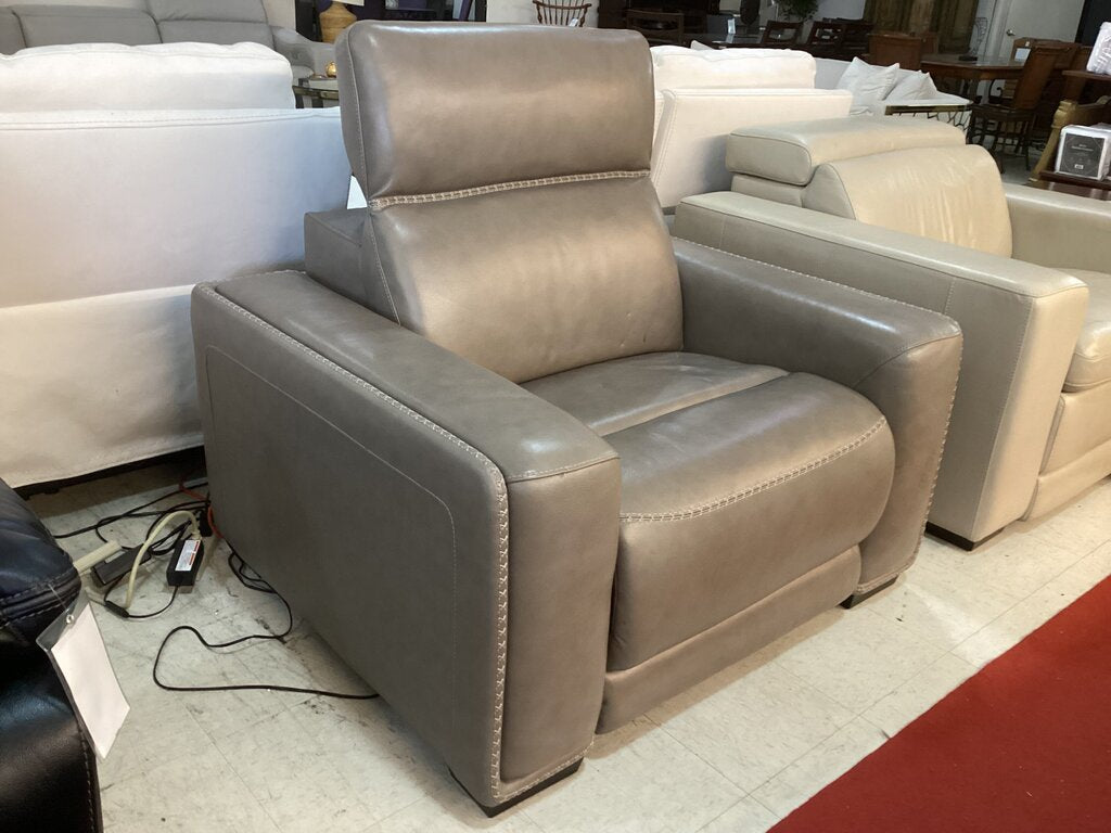 86349 Ashley Correze Power Recliner 46x38x33