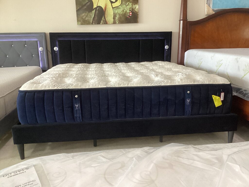 Dream Beats NEW King Black Platform Bed Frame 78x84x44 (148240)