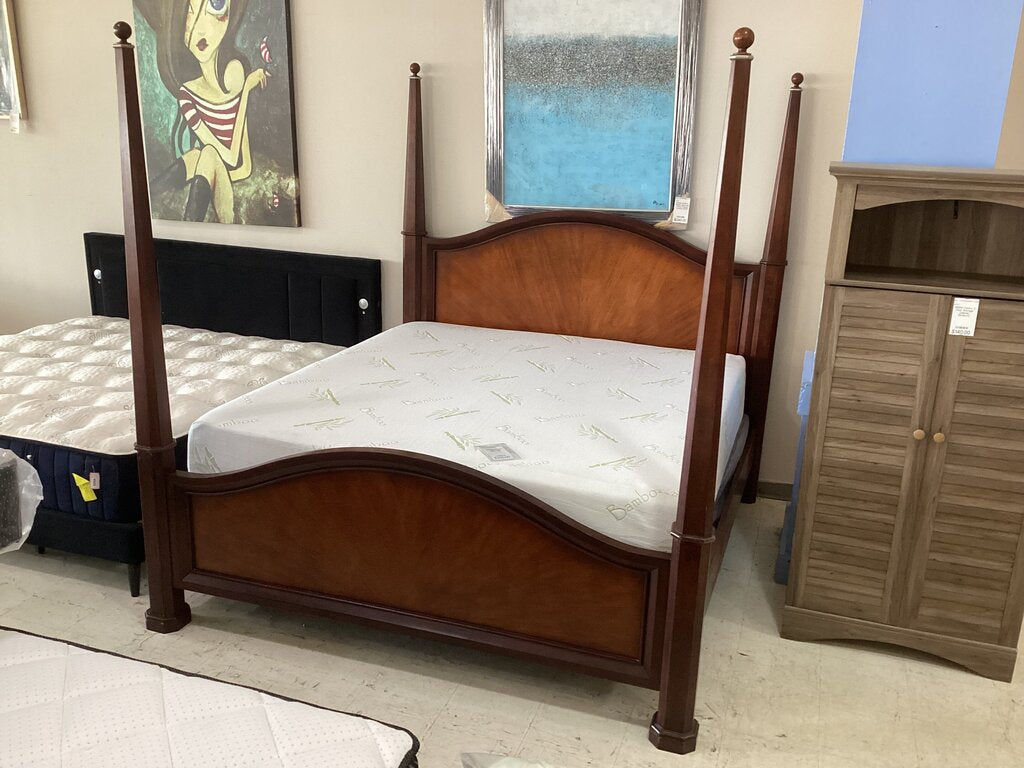 86375 King Post Bed Frame 84x92x86