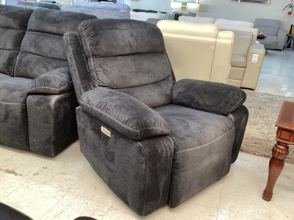 86374 - Boulevard Power Swivel Rocker Recliner 45x30x40