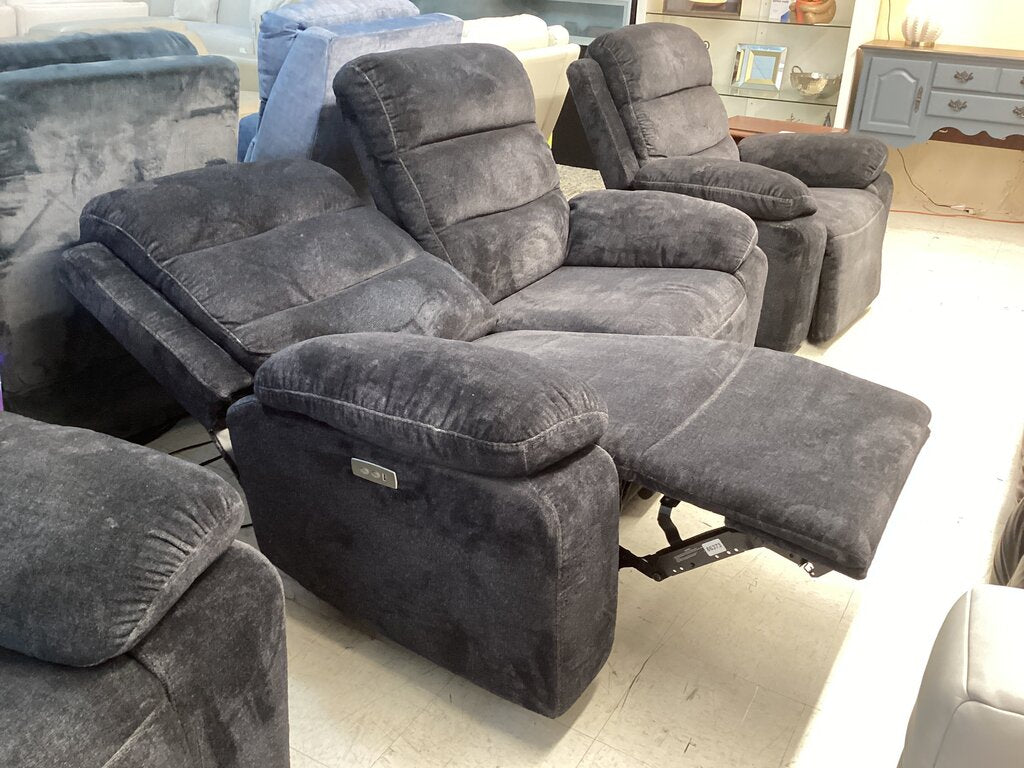 86373 - Boulevard Power Loveseat 65x30x40