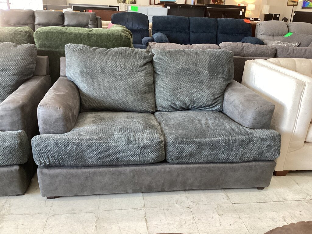 86378 Jackson Furniture Boulevard Sofa and Love (91/65x42x38)