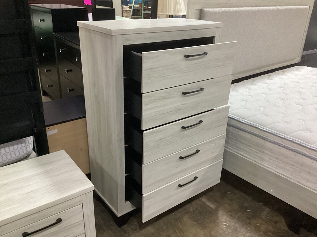 Trinidad Light Oak NEW Chest (172596)