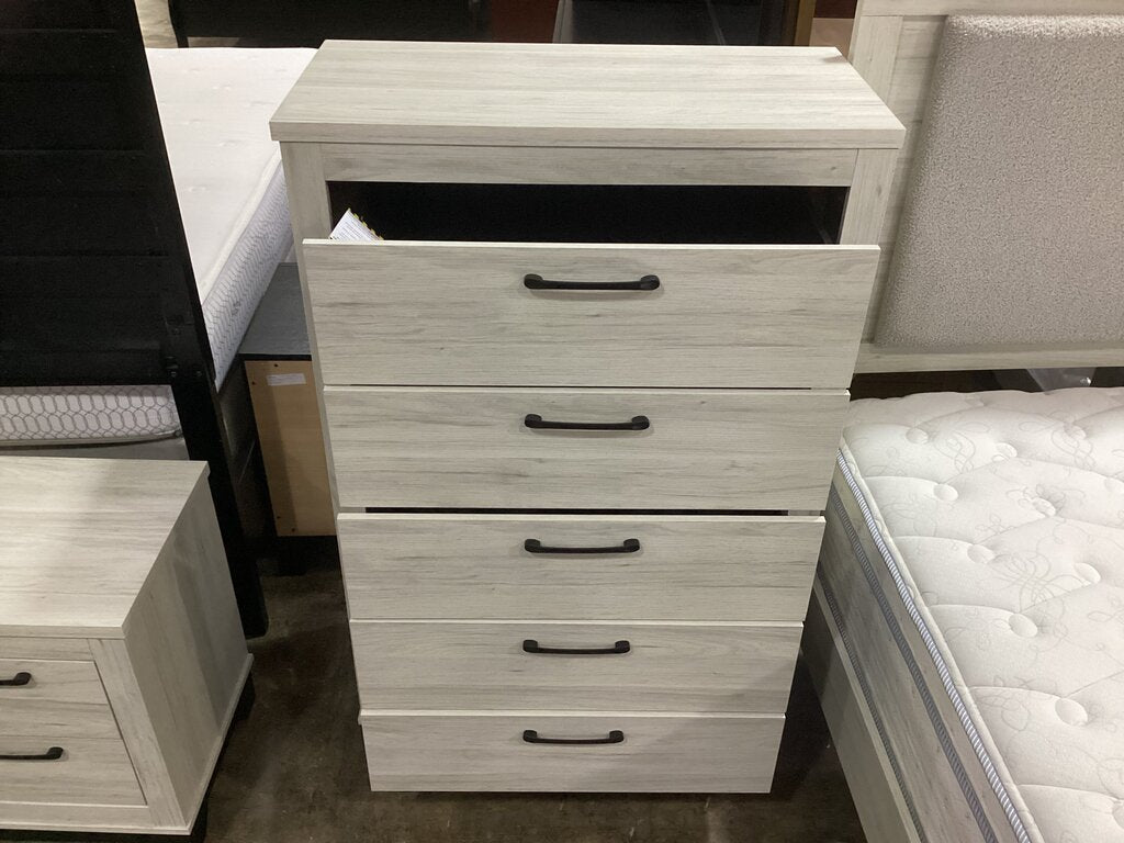 Trinidad Light Oak NEW Chest (172596)