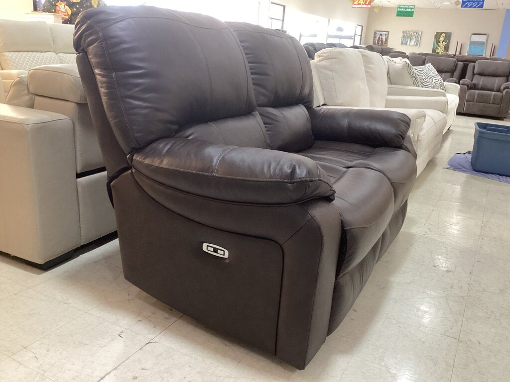 86398 - Ashley Leesworth Power Reclining Loveseat