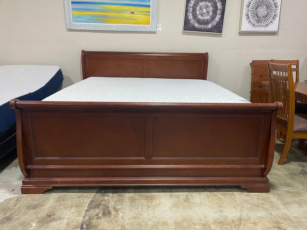 86402 - King Size Cherry Sleigh Bed Frame 82x89x46