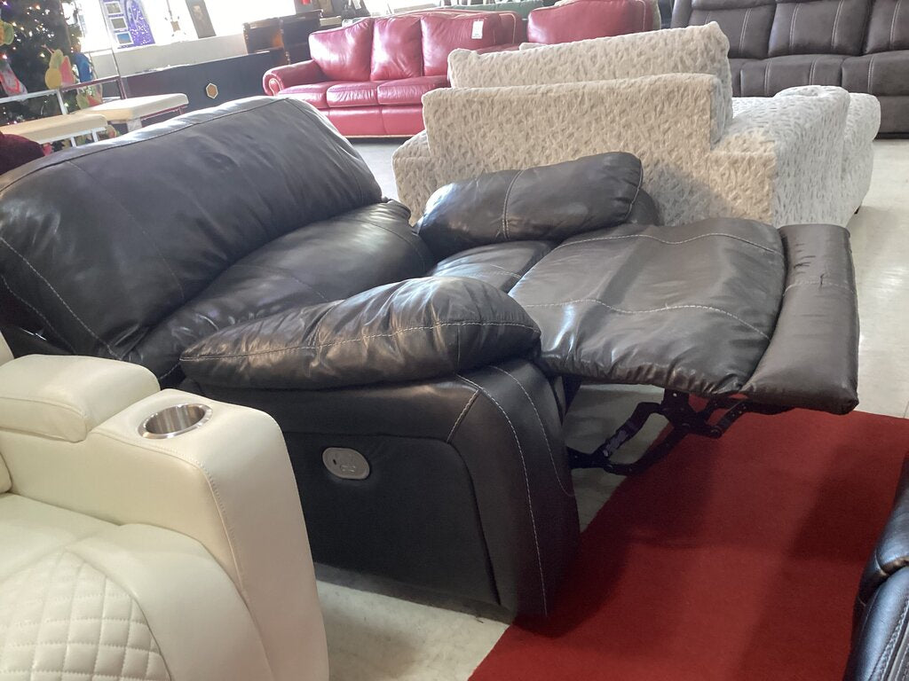 86406 Ashley Mountainous Power Recliner 52x42x43