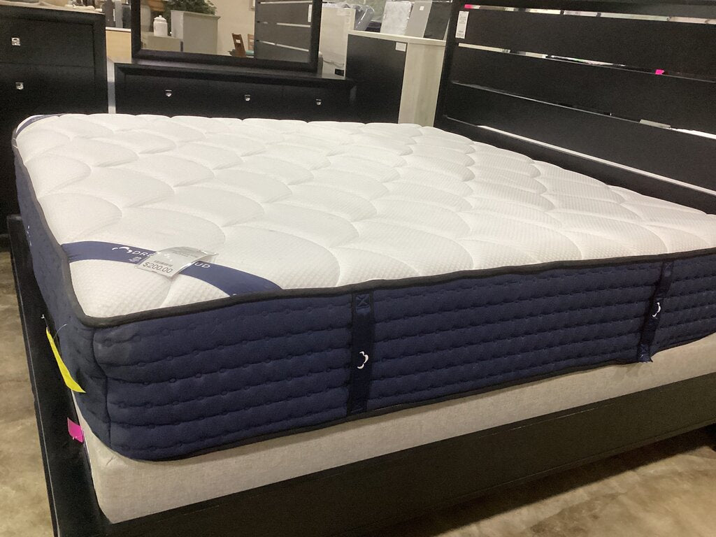 86407 - DreamCloud King Mattress