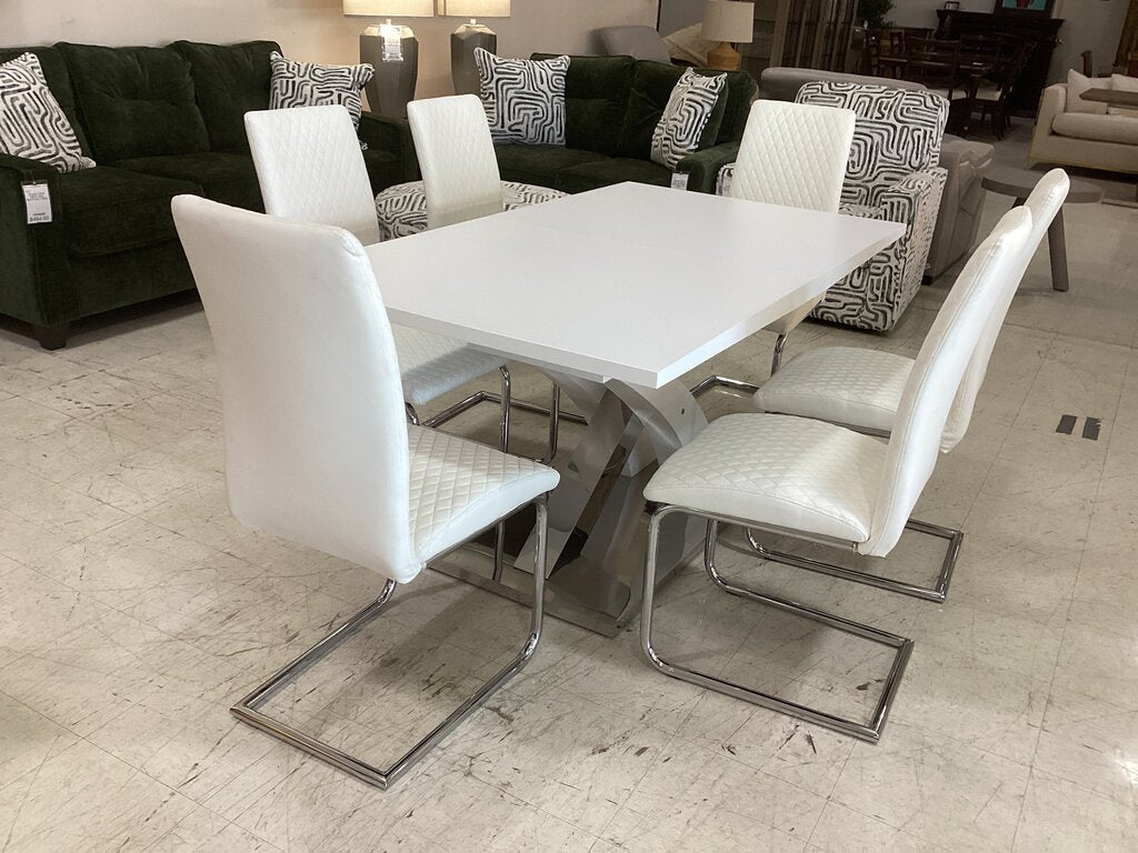 White 7pc Dining Set w/Butterfly Leaf