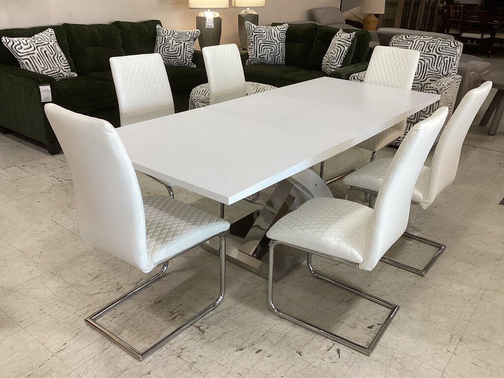 White 7pc Dining Set w/Butterfly Leaf
