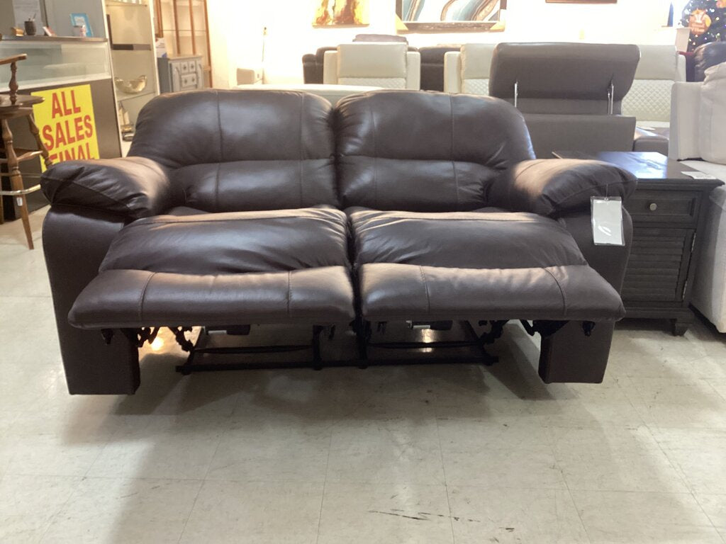 86398 - Ashley Leesworth Power Reclining Loveseat