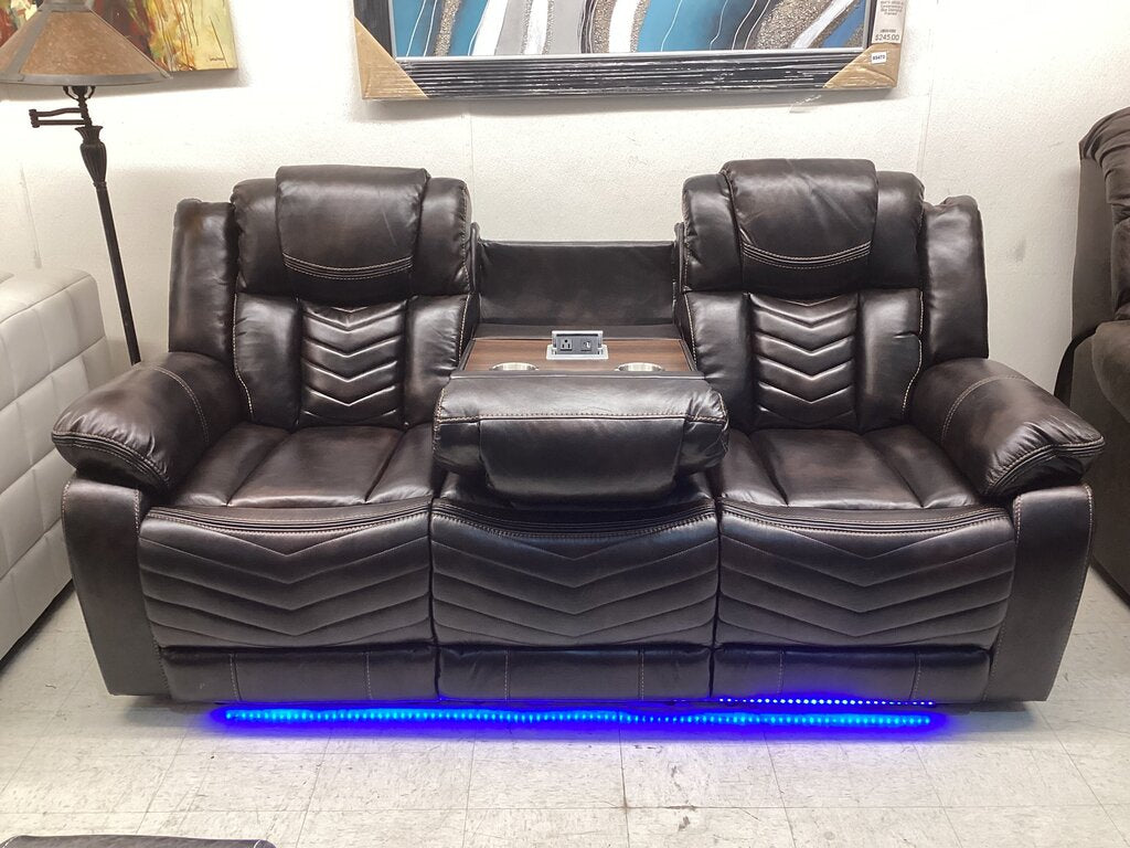 Navigator Brown NEW Reclining Sofa w/Console, USB & C, LED Lights 86x38x41 (653320)