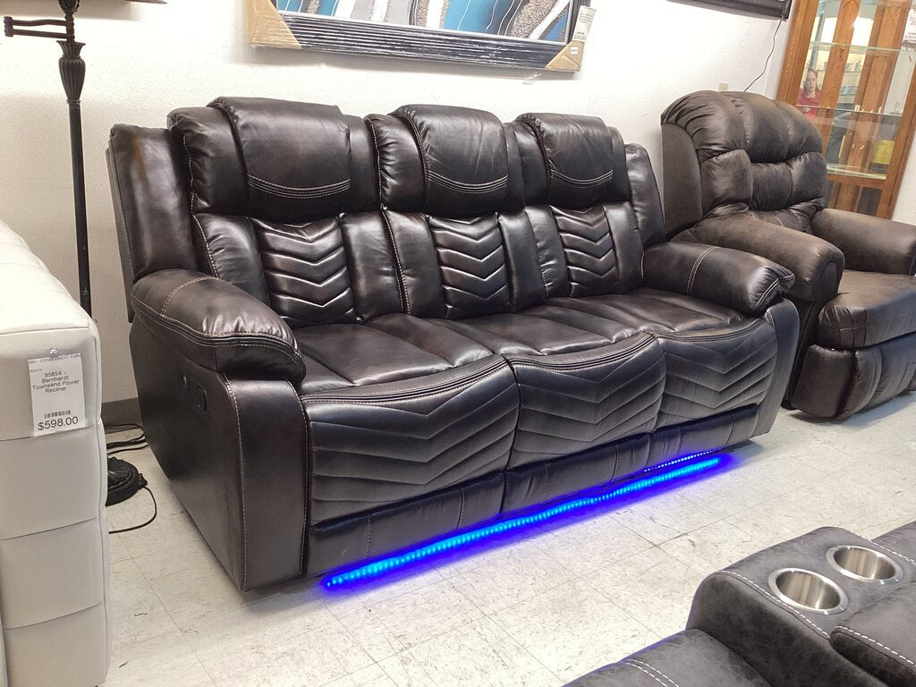 Navigator Brown NEW Reclining Sofa w/Console, USB & C, LED Lights 86x38x41 (653320)