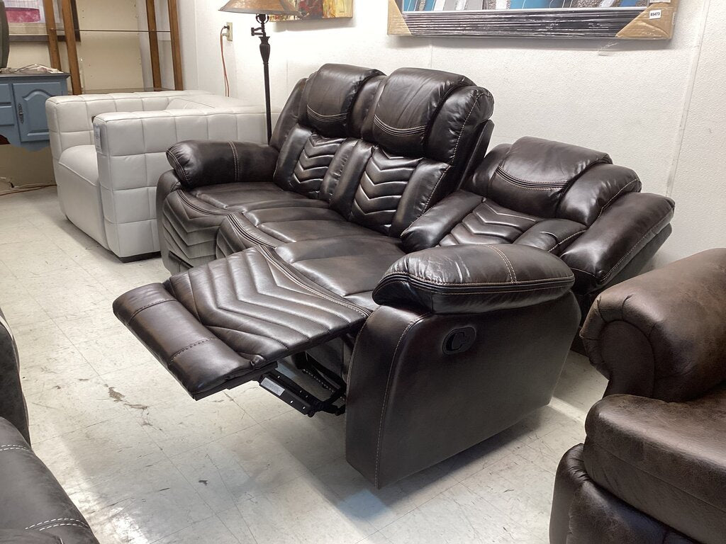 Navigator Brown NEW Reclining Sofa w/Console, USB & C, LED Lights 86x38x41 (653320)